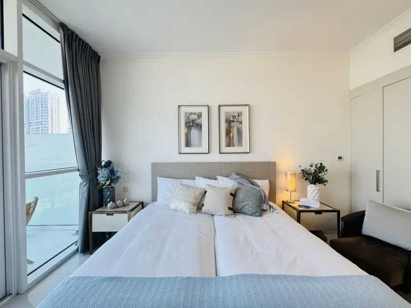 Furnished Studio | Multiple Cheques | Golf View — photo 5