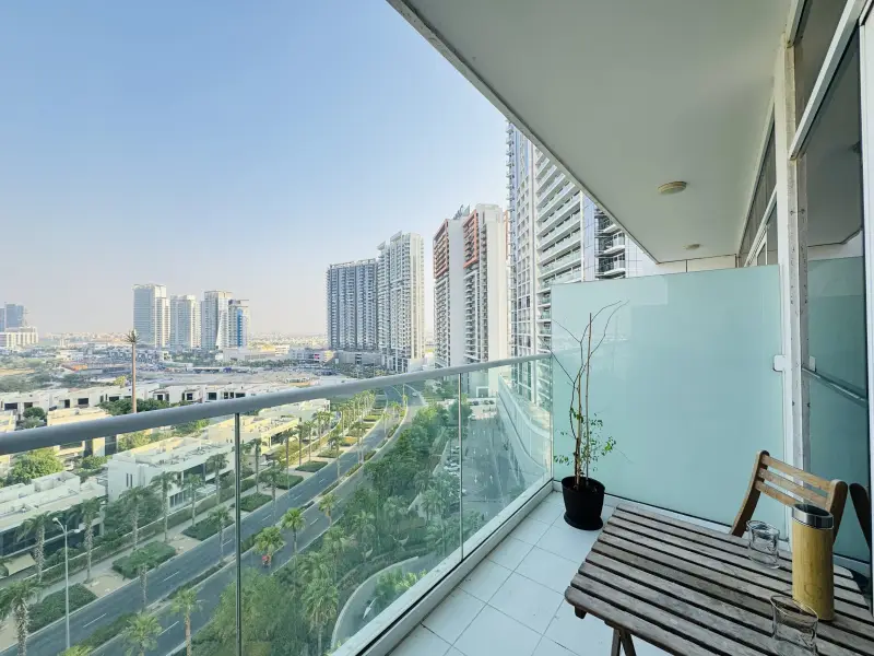 Furnished Studio | Multiple Cheques | Golf View — photo 3