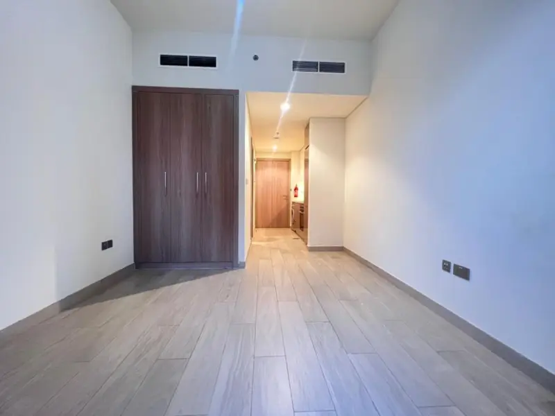 Studio|Azizi Riviera 41|Balcony|City View — photo 3
