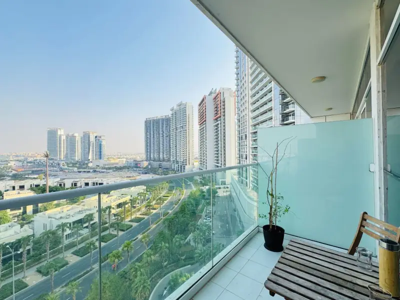 Furnished Studio | Multiple Cheques | Golf View — photo 3