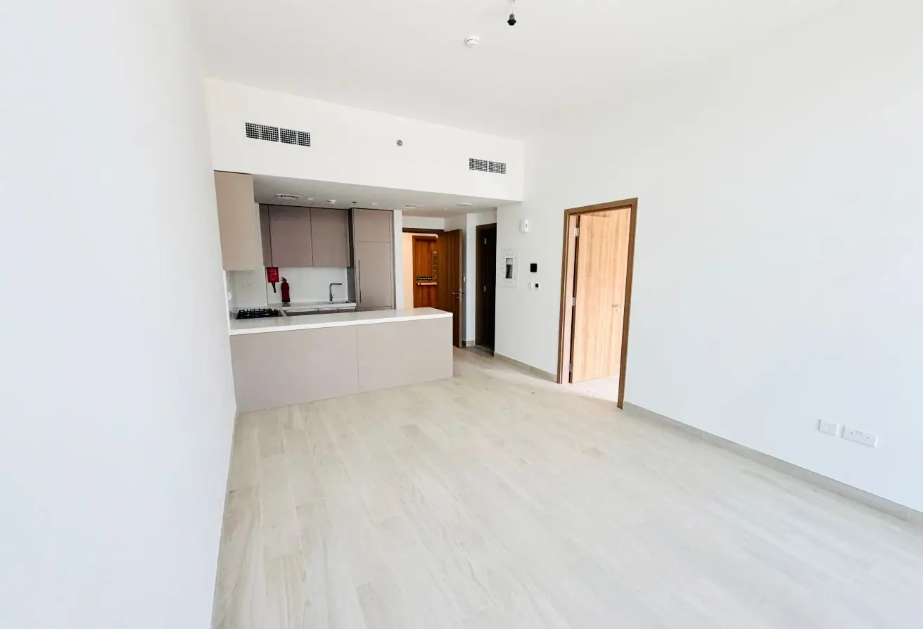 Bigger layout / High floor / Multiple units