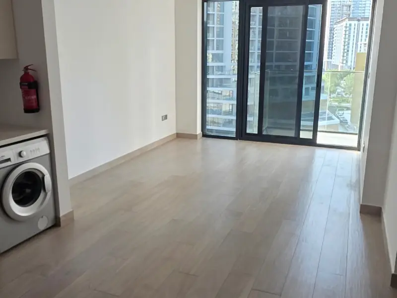 2 Bed Apartment | Lagoon & Downtown View | Balcony